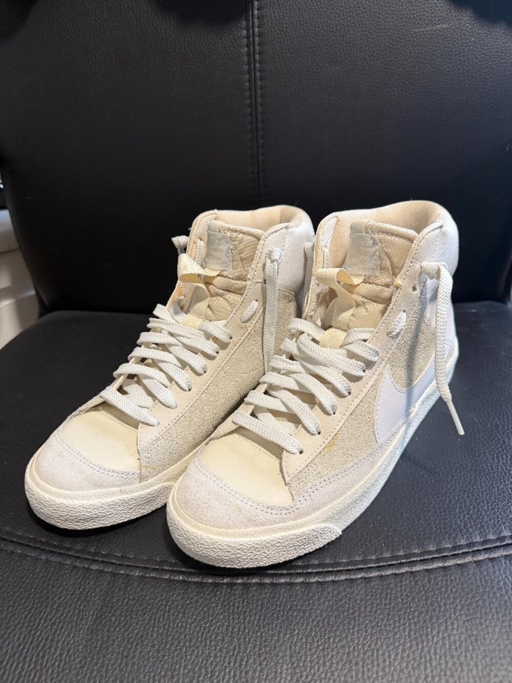 Nike Blazers sz Y7